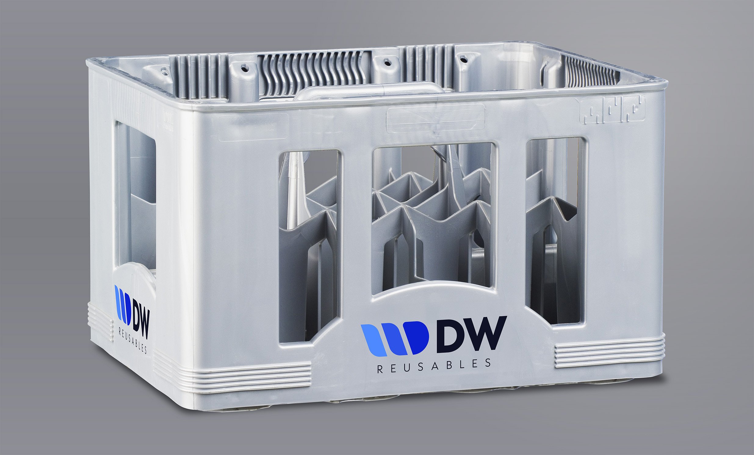 Display crate with large openings at the sides for maximum branding of your bottles. Suitable for 24 x 25cl bottles or 24 x 33cl bottles. Ideal for screen printing.